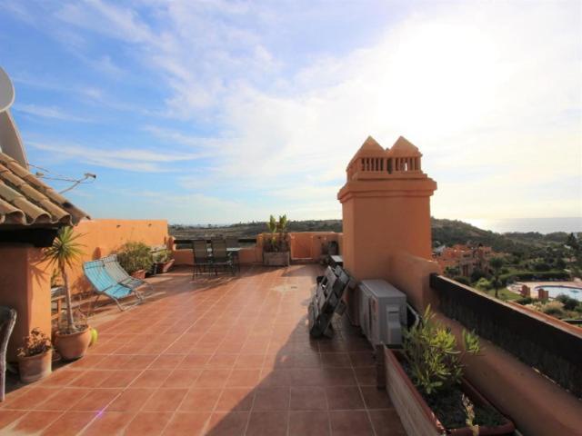 2 Bedroom Penthouse With A Private 360 Rooftop Terrace With Sea And Mountain Views Bahia de Casares Luaran gambar